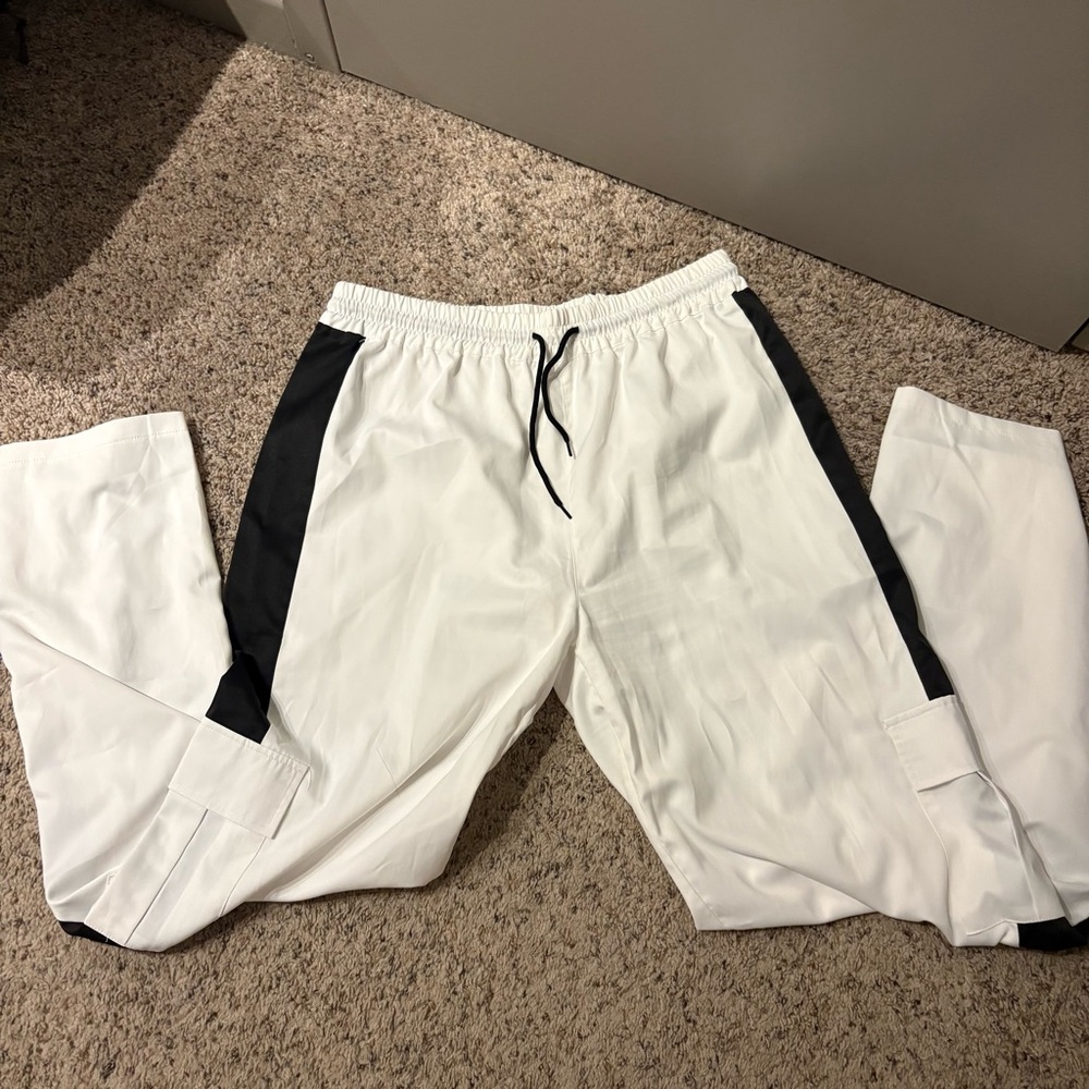 Yllw Cargo Pants